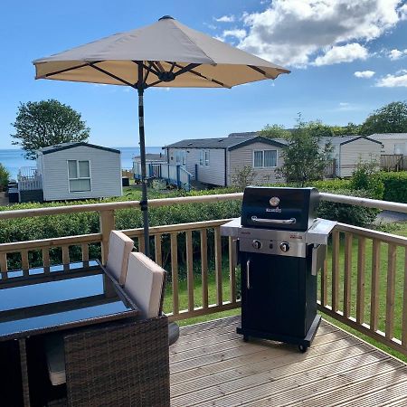 Lydstep Beach Bayview 3-Bedroom Holiday Home Тенбі Екстер'єр фото